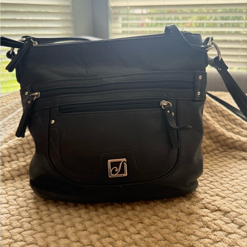 Stone Mountain Accessories Black Leather Crossbody Bag